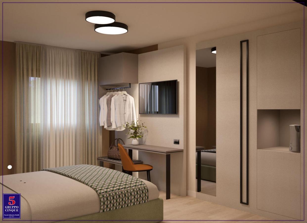 Hotel San Carlo Малчезине Екстериор снимка