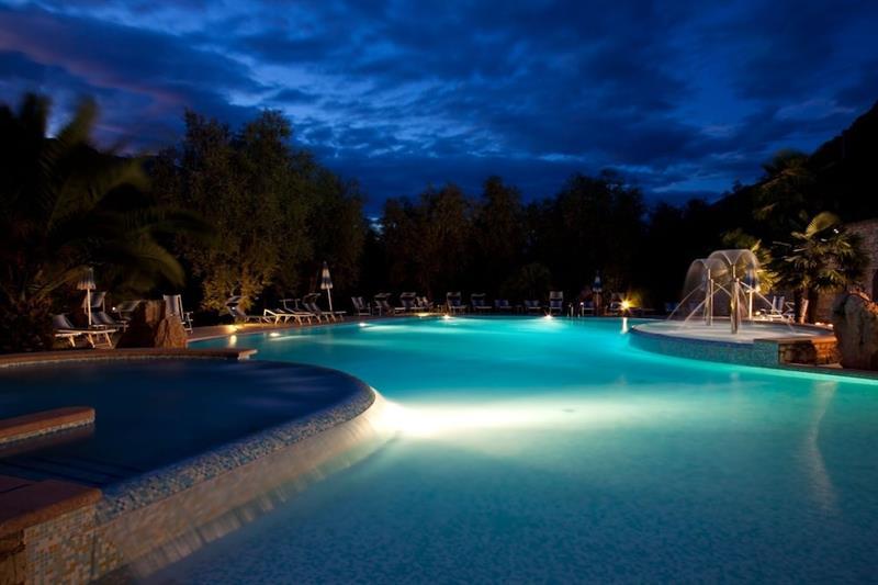 Hotel San Carlo Малчезине Екстериор снимка
